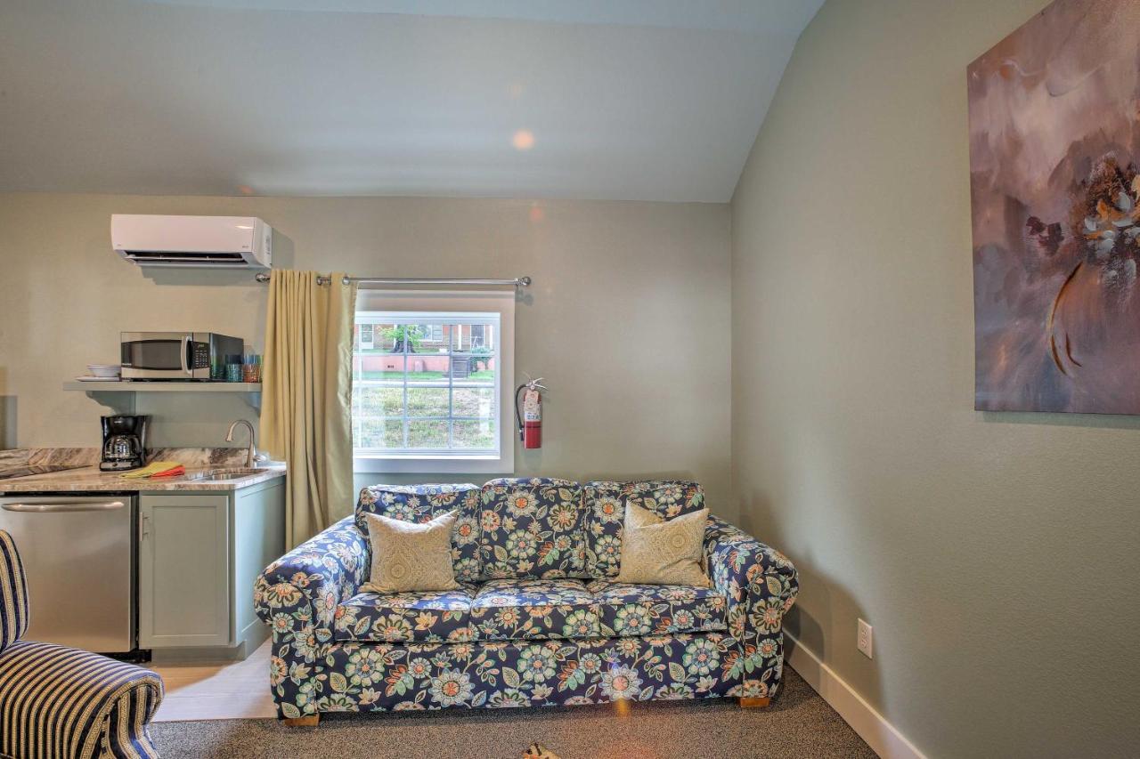 Downtown Branson Cottage With Pool Access! Dış mekan fotoğraf