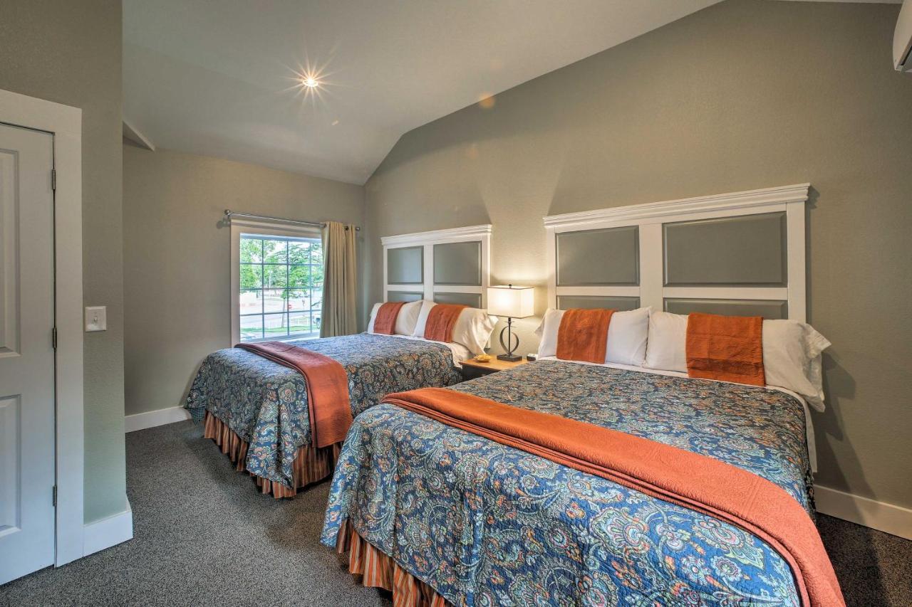 Downtown Branson Cottage With Pool Access! Dış mekan fotoğraf