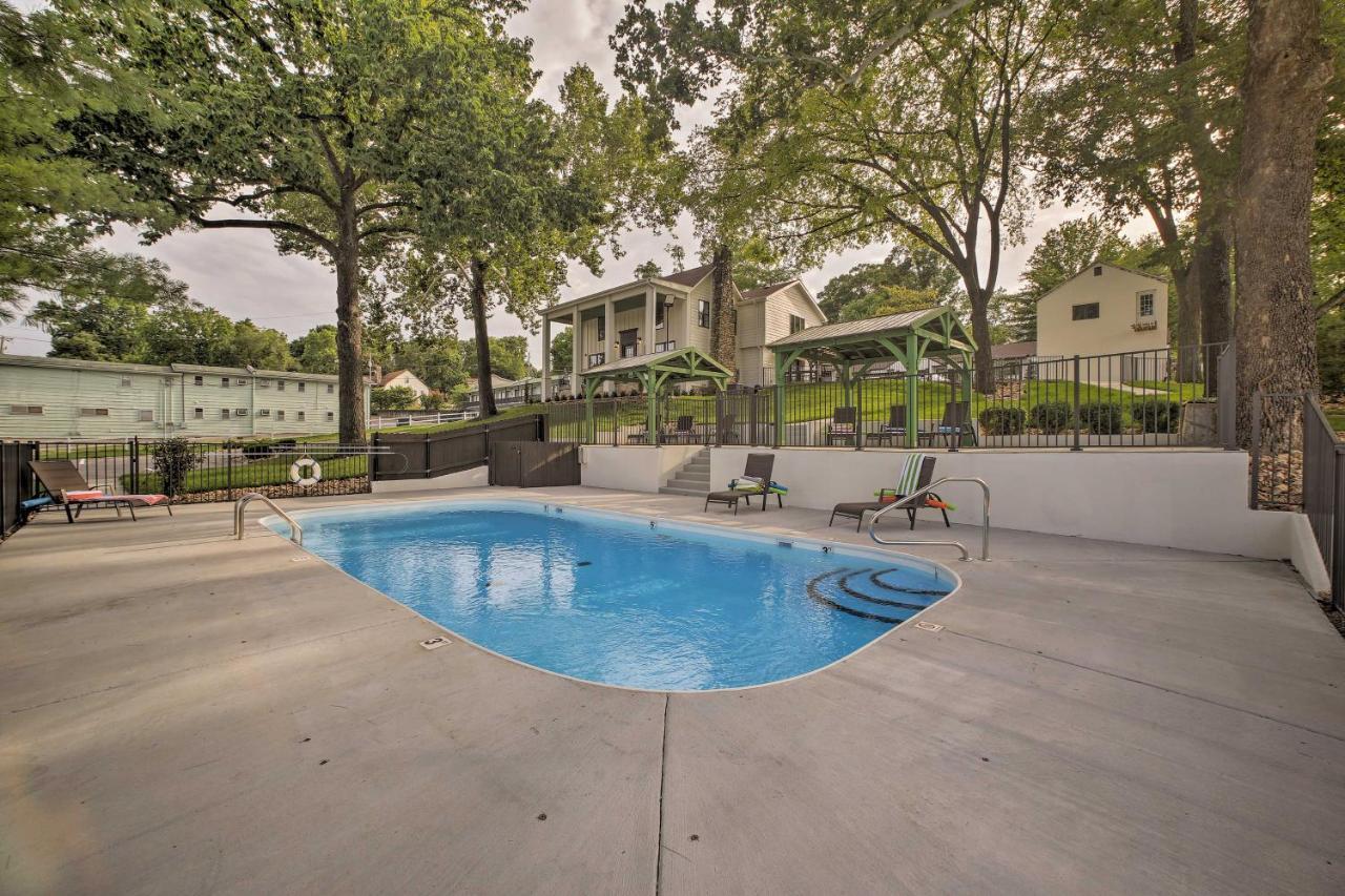 Downtown Branson Cottage With Pool Access! Dış mekan fotoğraf